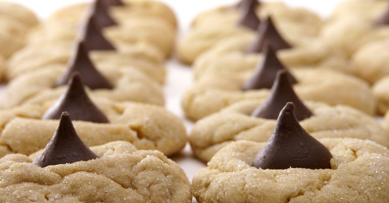 Peanut Butter Blossom Cookies