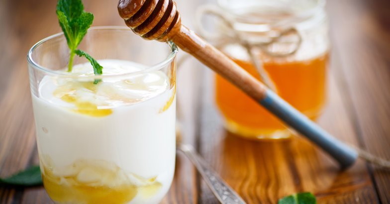 Greek Yogurt with Honey and Cinnamon