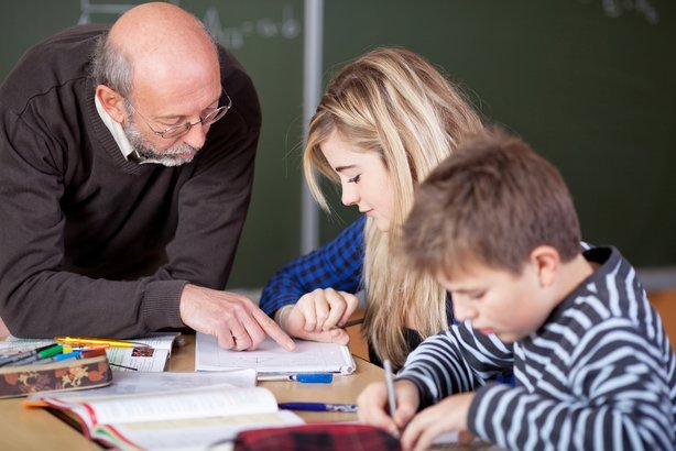 Tutor