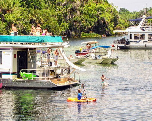 21 Best Places For A Houseboat Vacation Ism