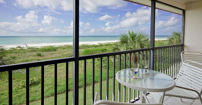 Beautiful Direct Gulf Front Condo, Sanibel Island, Florida