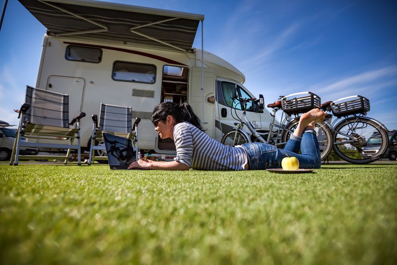 21 Flexible Jobs You Can Do From Your RV | Cheapism.com