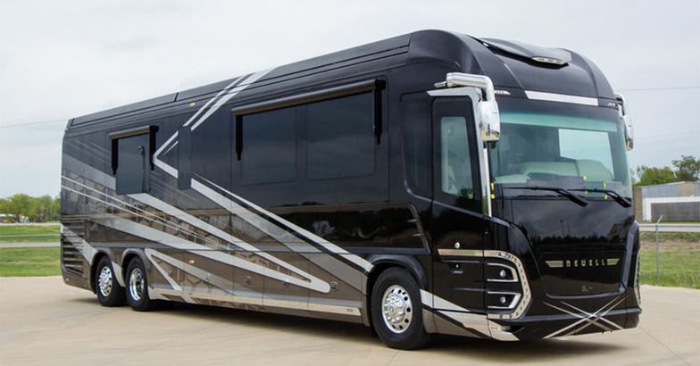 2020 Newell Coach p50