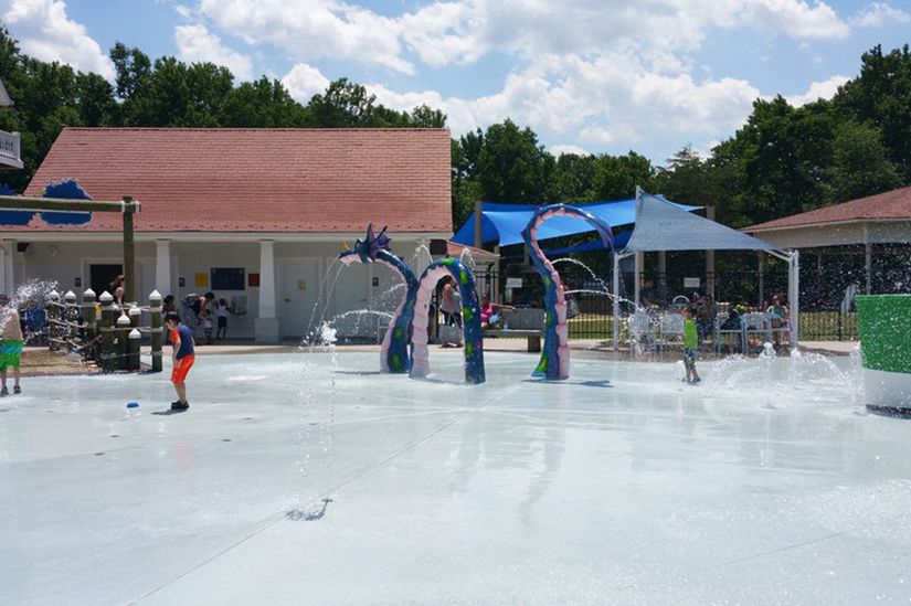22 Parks With Splash Pads and Other Awesome Water Features