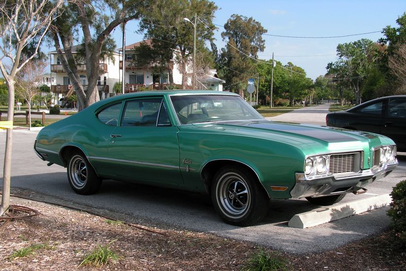 Oldsmobile Cutlass