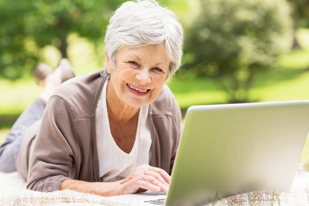 10 Best Free Online Courses for Seniors | Cheapism.com