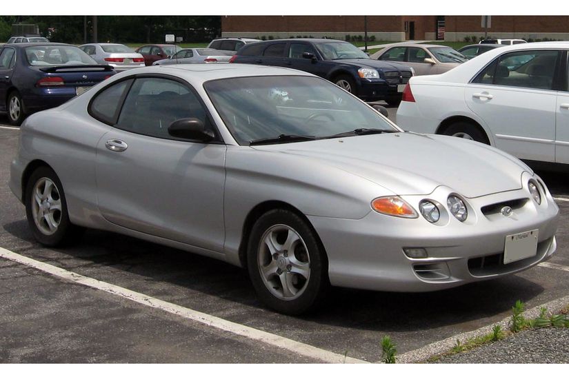 25 of the Ugliest Cars Ever Made