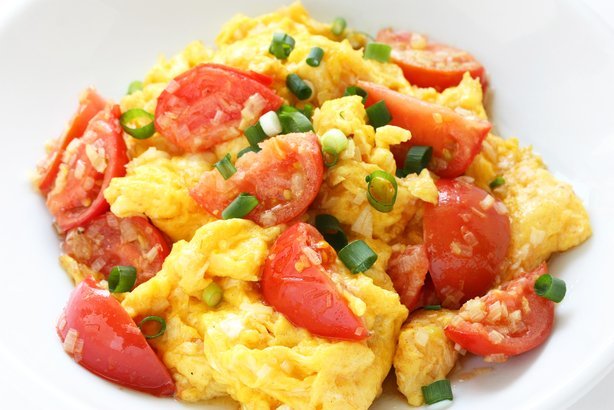 Scrambled Eggs with Tomatoes