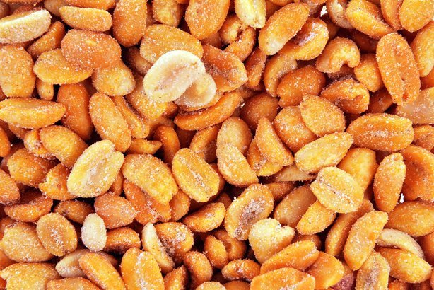 Go Nuts 15 Cheap And Easy Peanut Recipes Cheapism