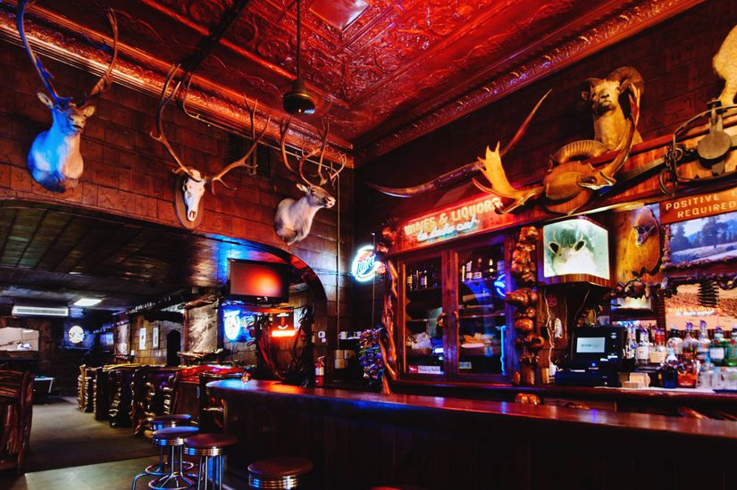 Best HoleintheWall Bars