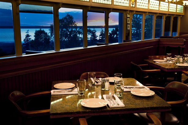 55 Restaurants That Serve Thanksgiving Dinner Ism Simon Seafort S Saloon Grill In Anchorage