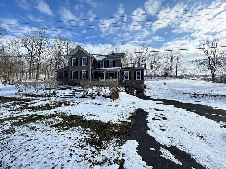 Big Houses Selling for Cheap Across America