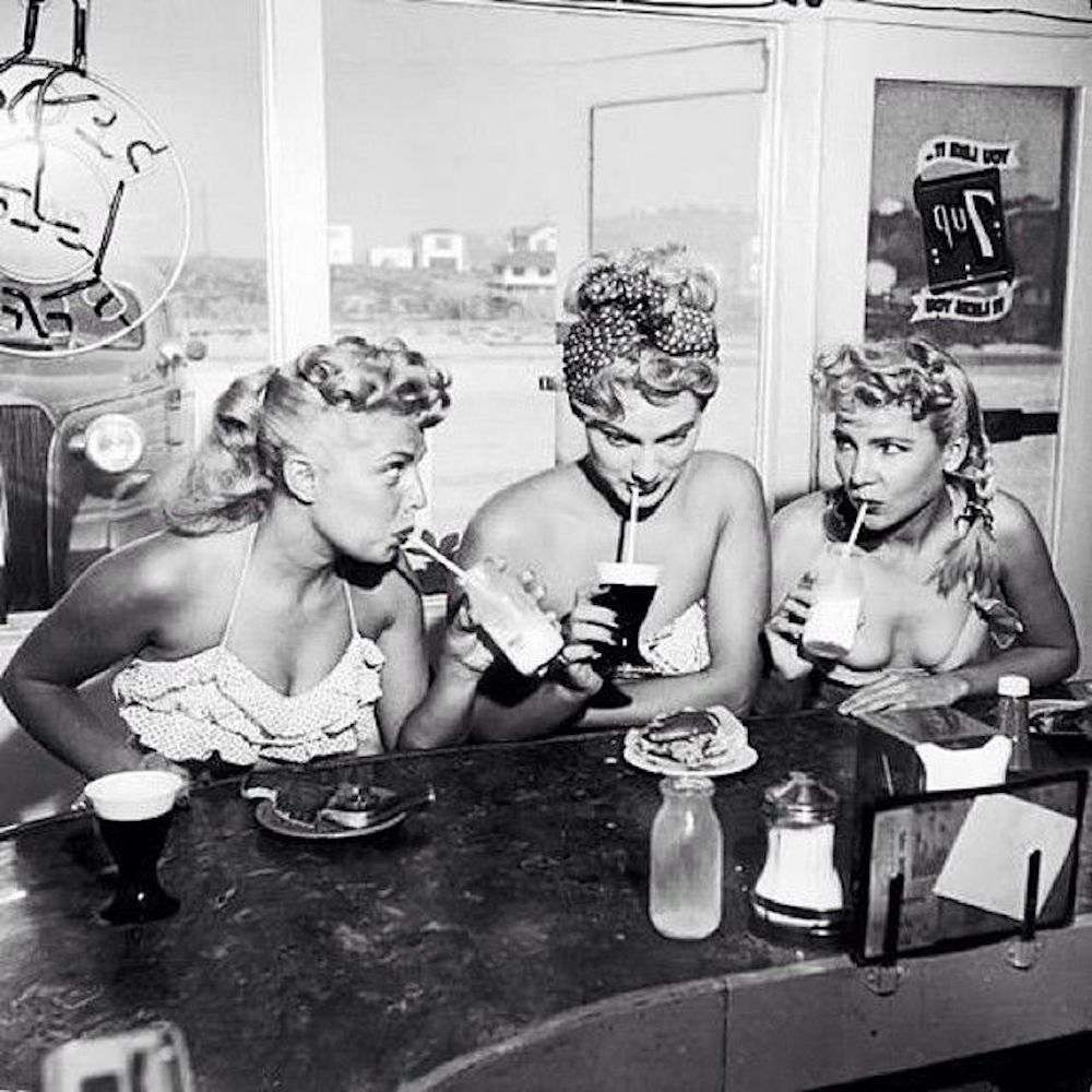 1940's beach front soda fountain
