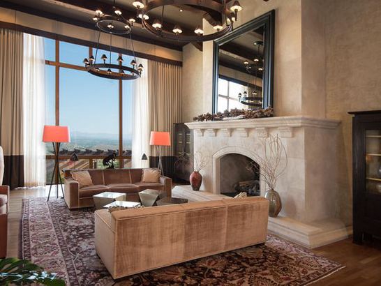 Villa Esperero: A Look Inside