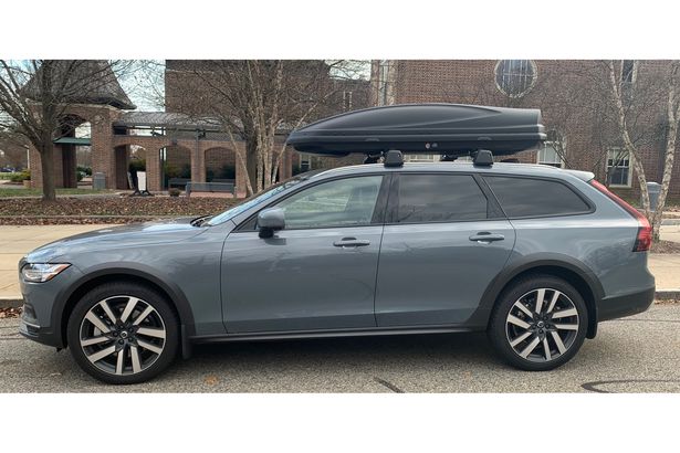 The 21 Volvo V90 Combines Safety Style And Generous Cargo Space Cheapism Com