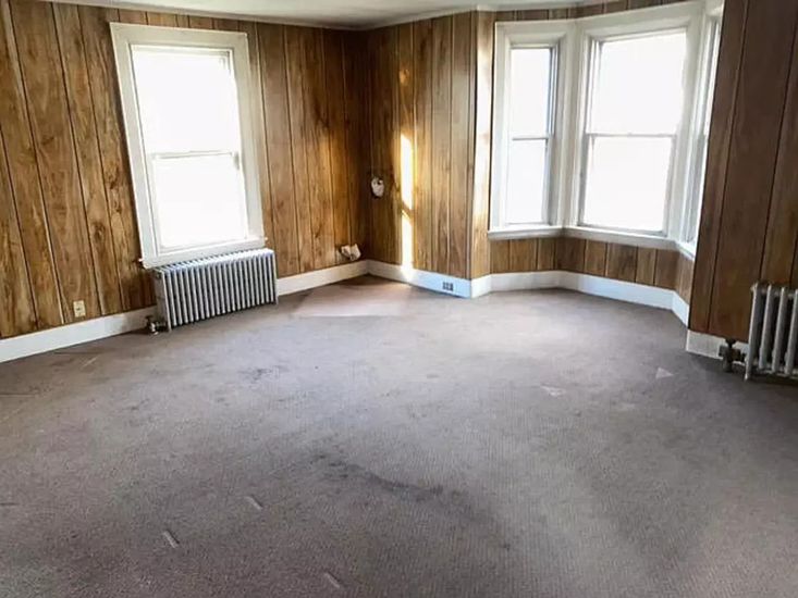 Big Houses Selling for Cheap Across America