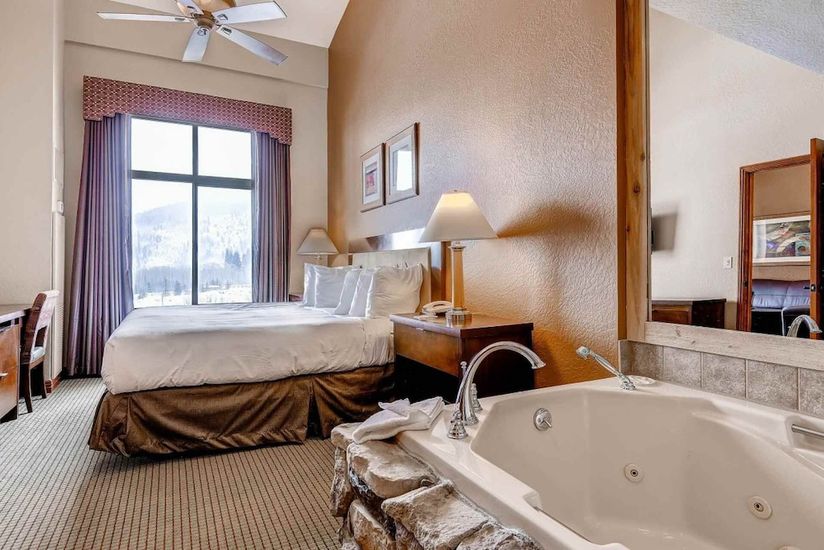 The Couples Resort Stay