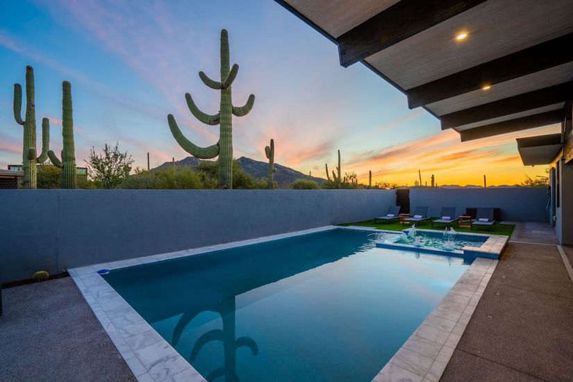 Phoenix Airbnbs with Private Pools