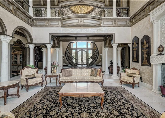The Golf Course Mansion: A Look Inside