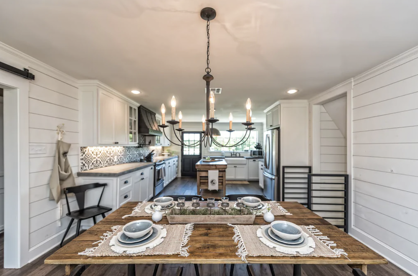 21 Beautiful Barns and Farmhouses You Can Rent on Airbnb and Vrbo