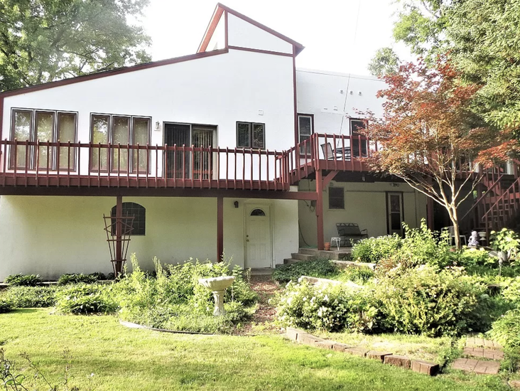 18 Sprawling Homes Available for Less Than 200K