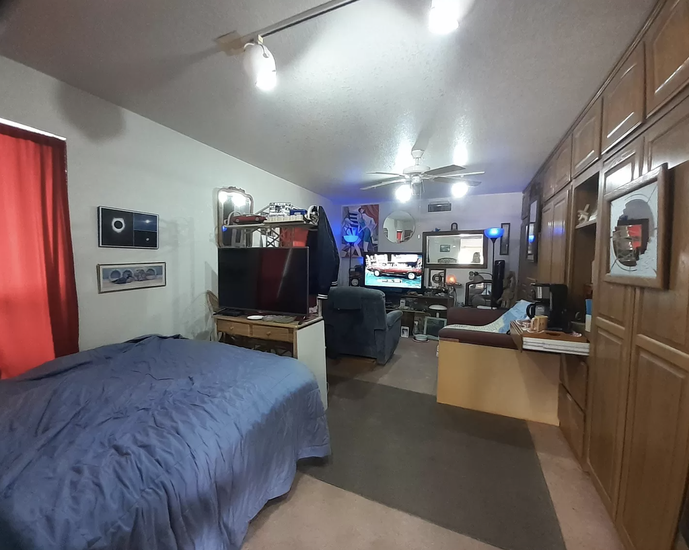 15 Beautiful Homes For Sale Now With Detached Guest Houses