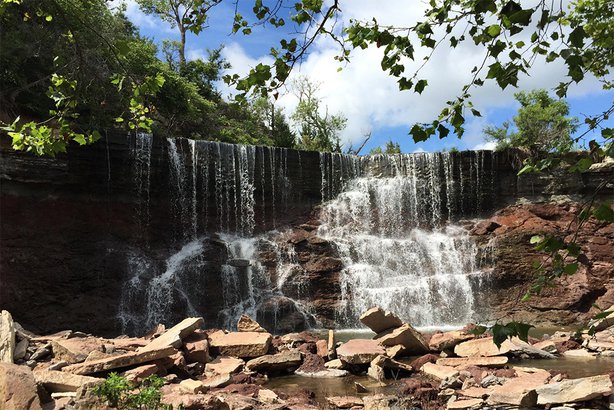 Cowley Lake Waterfall, Kansas