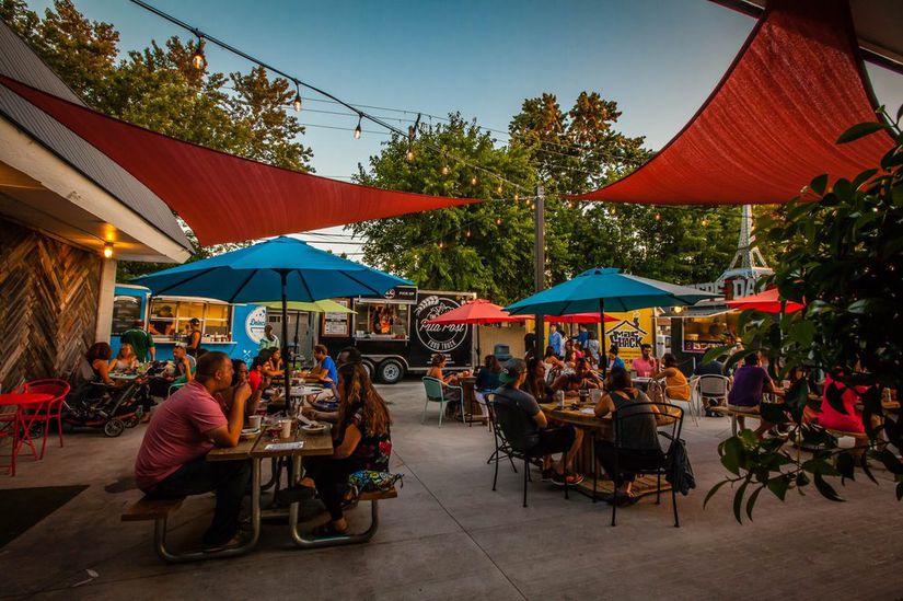 food-truck-parks-worth-a-trip