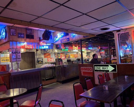 Fast Eddie's Bon Air in Alton, Illinois
