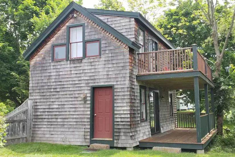 Large Group Vacation Rentals Compounds for Multiple Families