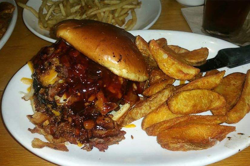 Unhealthiest Restaurant Cheeseburgers (Calorie Counts Over 1,000)