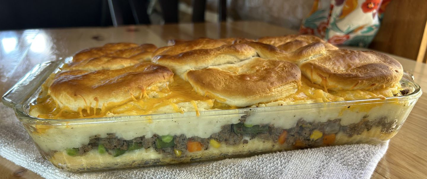 Easy and Cheap Dinner Idea Shepherd's Pot Pie