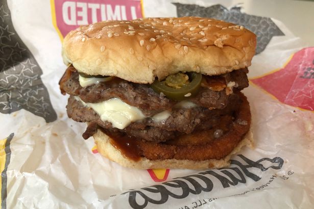 Unhealthiest Restaurant Cheeseburgers Calorie Counts Over 1 000 Cheapism Com