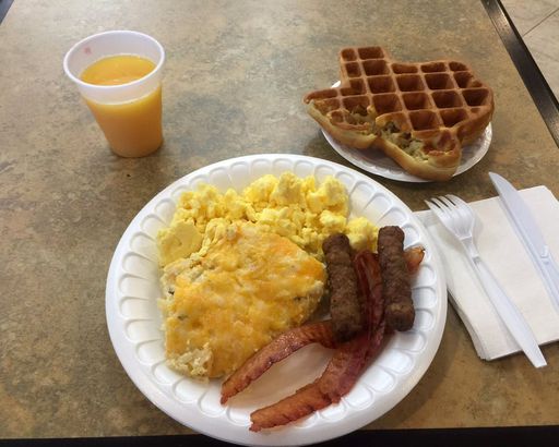 20 Best Free Hotel Breakfasts in America | Cheapism.com