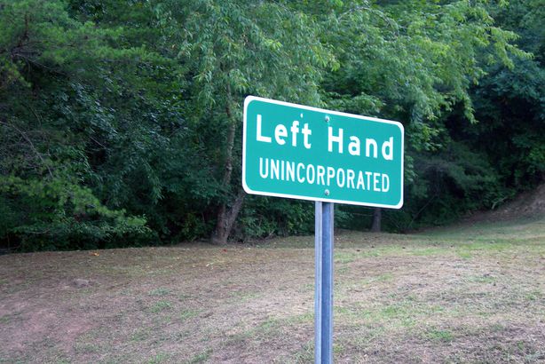 La mano izquierda es un lugar