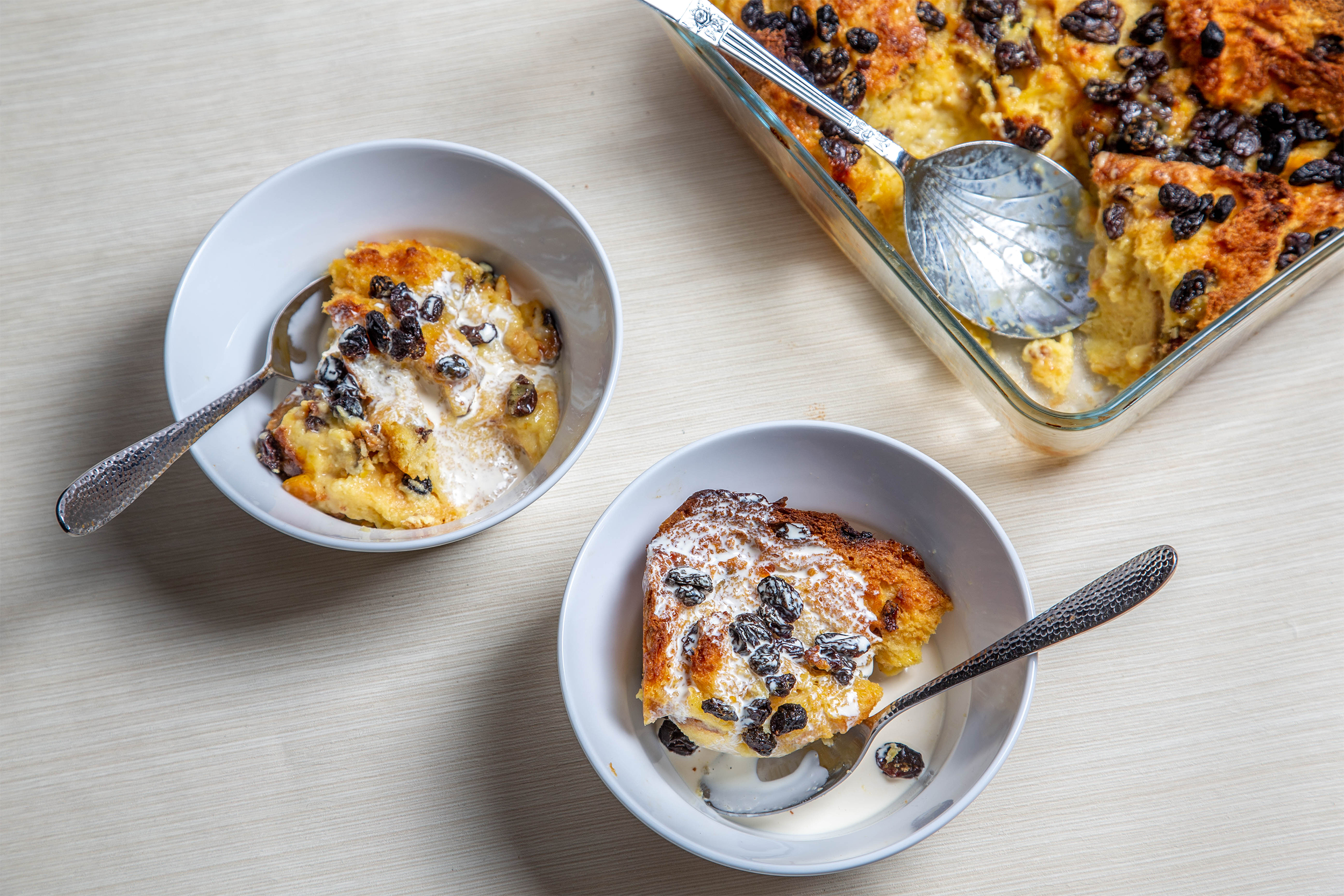 New Orleans Bourbon Bread Pudding With Bourbon Sauce