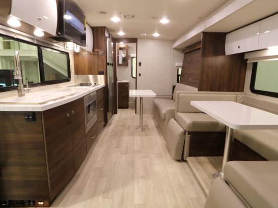 Virginia: 2020 Mercedes Winnebago View