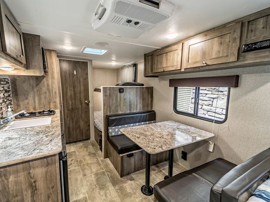 Utah: 2019 Dutchmen Aspen Trail LE