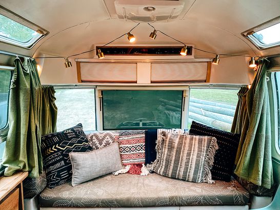 Kansas: 1983 Airstream ExcellaKansas: 1983 Airstream Excella
