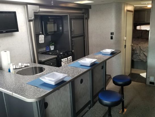Colorado: 2008 Coachmen Freedom Express