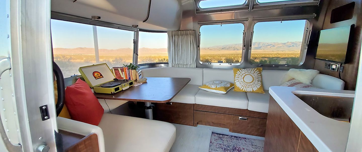 California: 2019 Airstream Globetrotter