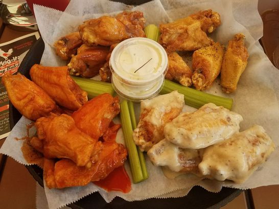 The Best Chicken Wings Restaurants in America | Cheapism.com