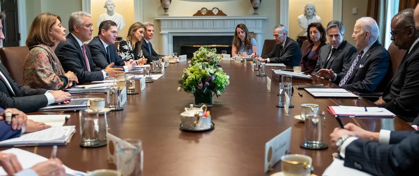 Who's Earning More than $180,000 for a Salary as a White House Staffer |  Cheapism.com