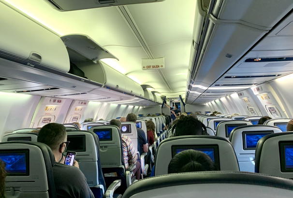 Wonder what it's like to fly during COVID-19? I just did A United Airlines flight to Orlando, Florida from EWR