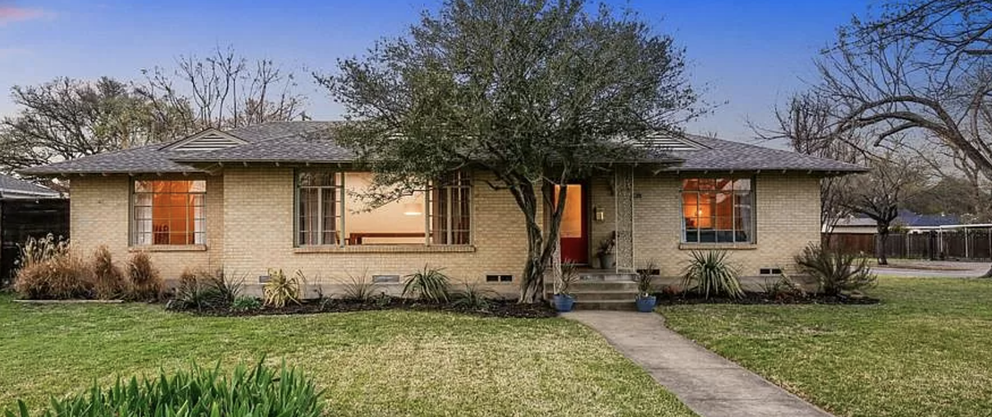 Cozy Cottages And Bungalows For Sale Cheapism Com