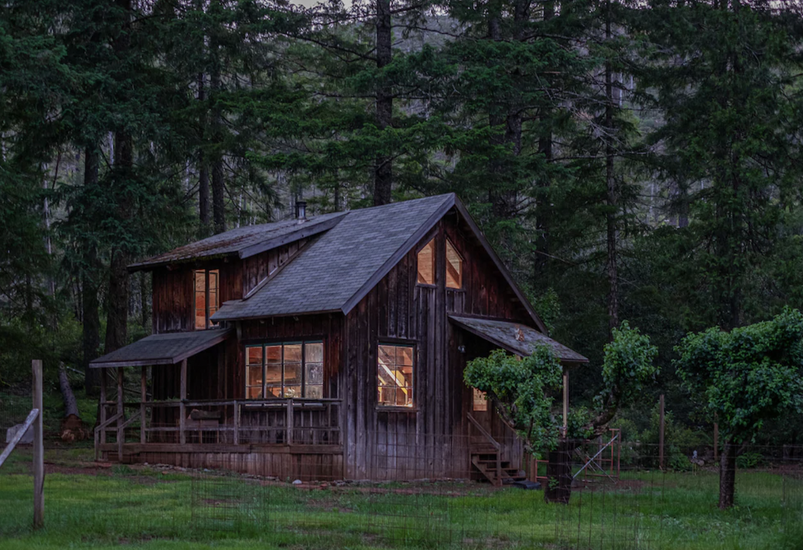 Private Off-Grid Cabin