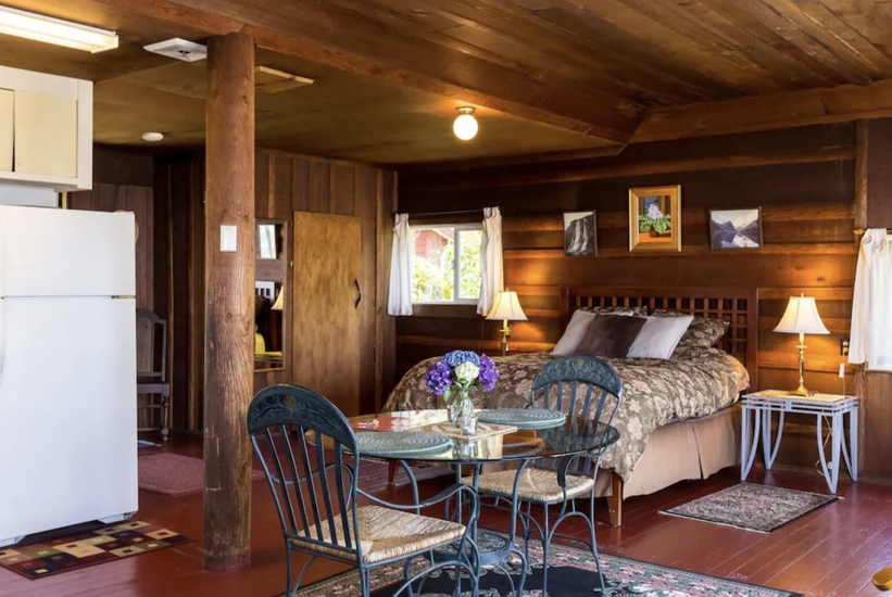 Cabin on Ocean Bluff : More