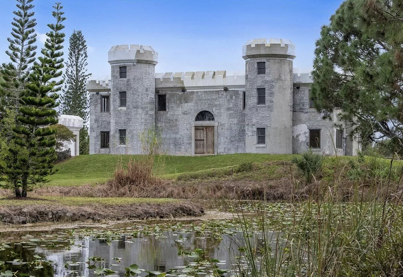 Cheap Castles for Sale to NYC Condo Prices)