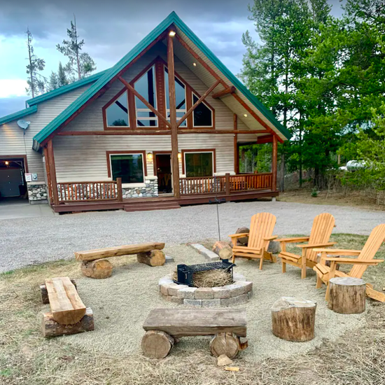 Comfy and Cozy Airbnbs Near Yellowstone National Park