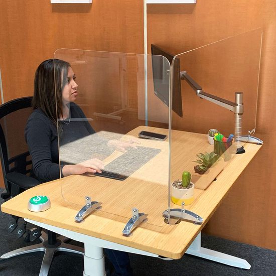Best Portable Sneeze Guards & Desktop Plexiglass Panels for Covid19
